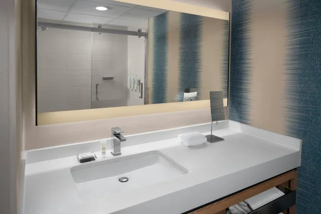 Room, 2 Queen Beds, Concierge Level، Des Moines Marriott Downtown 3/6