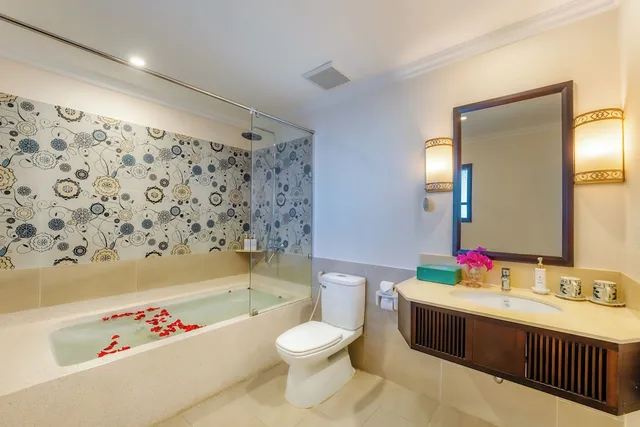 غرفة ديلوكس بإطلالة على النهر بشرفة، Lantana Riverside Hoi An Boutique Hotel Spa 7/7