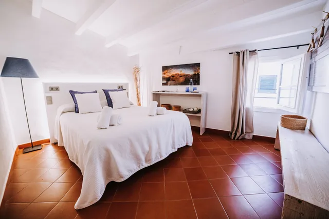 غرفة بسرير مزدوج بشرفة، Petit Hotel 5 Fars - Adults Only 2/6