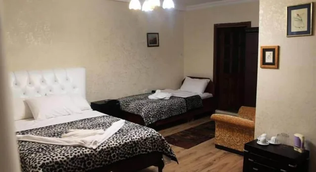 غرفة اقتصادية بسرير مزدوج وسرير فردي، OTTOMAN ELEGANCE HOTEL 3/4