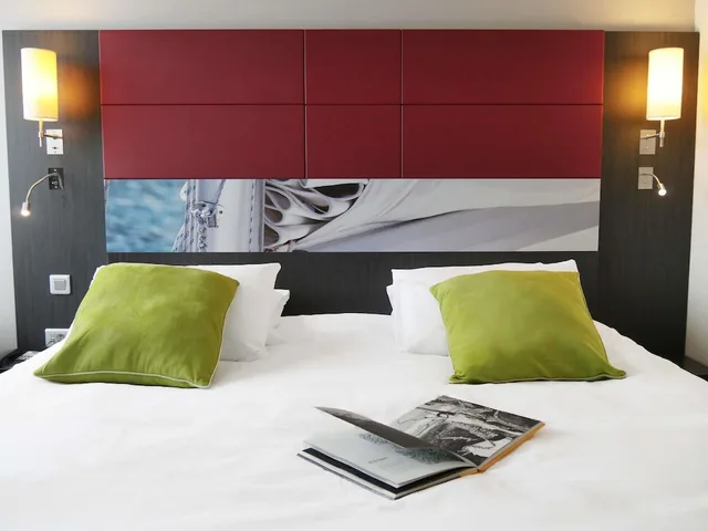 غرفة قياسية بسرير كينج، MERCURE HONFLEUR 2/8
