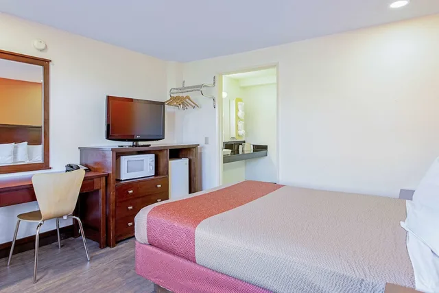 غرفة ديلوكس بسرير كوين، Motel6 Pendleton, OR - West 6/10