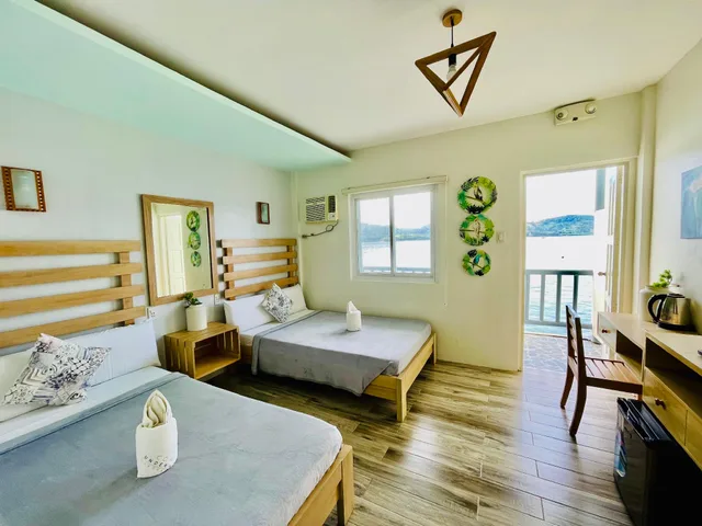Sunset, Twin Beds، Coron Underwater Garden Resort 1/1