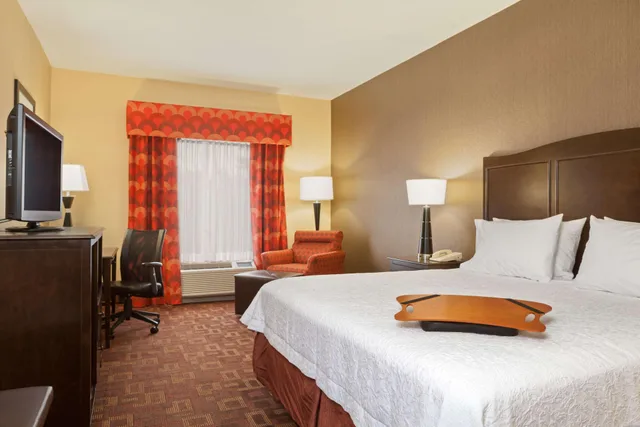 غرفة بسرير مزدوج، Hampton Inn Elkton Md 1/2