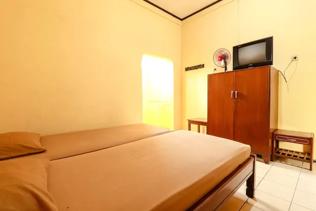 غرفة اقتصادية بسرير مزدوج، Hotel Bungurasih Syariah by ZUZU 2/4