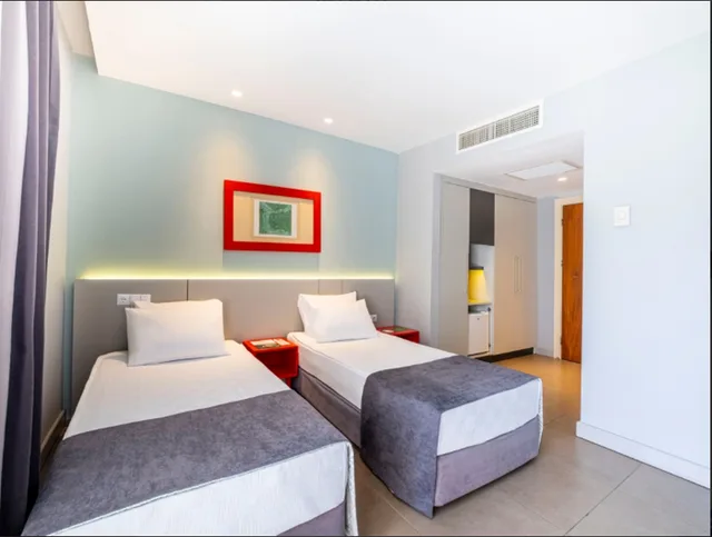 غرفة متصلة عائلية، Queens Park Le Jardin 1/4