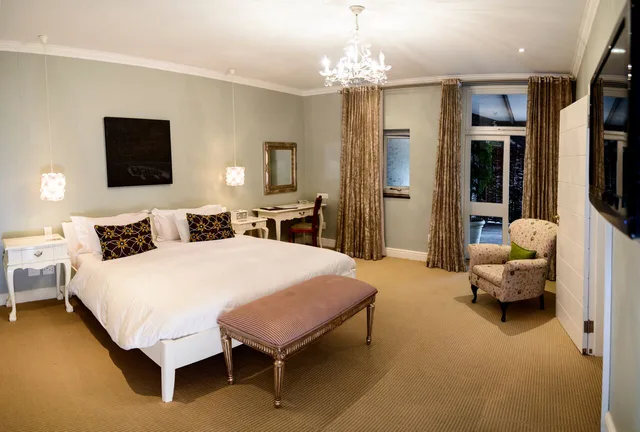 Luxury, Double or Twin Bed, Cape Heritage Hotel 2/3
