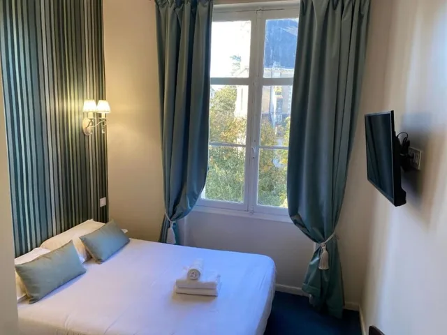 غرفة قياسية بسرير مزدوج، Hotel France Et De Guise 1/4