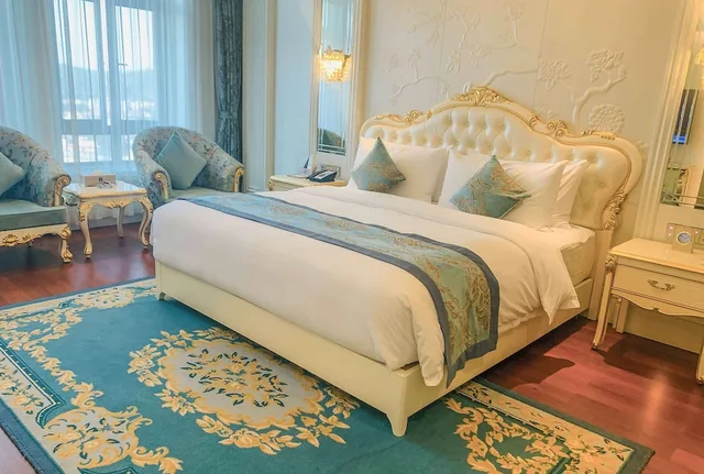غرفة تنفيذية بسرير كينج، Wyndham Grand Kunming East 2/4