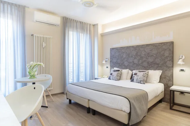 Urban, Double Bed، Touring Hotel Bologna 4/8