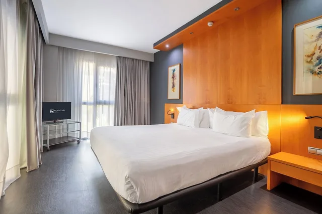 جناح بريميوم جونيور مفردة بسرير مزدوج، Eurostars Atlantida 1/4