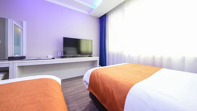 غرفة قياسية بسريرين منفصلين، Jeju Galaxy Hotel 4/5