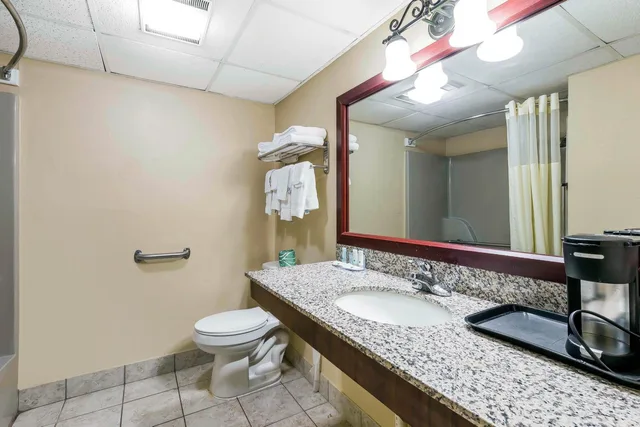 جناح بإطلالة على المسبح، Quality Inn & Suites Sevierville - Pigeon Forge 3/4