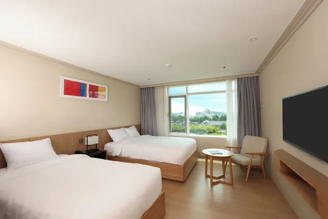 Semi Room, Deluxe, Twin Beds, Semi Double Bed, with View، Lahan Hotel Jeonju 1/4