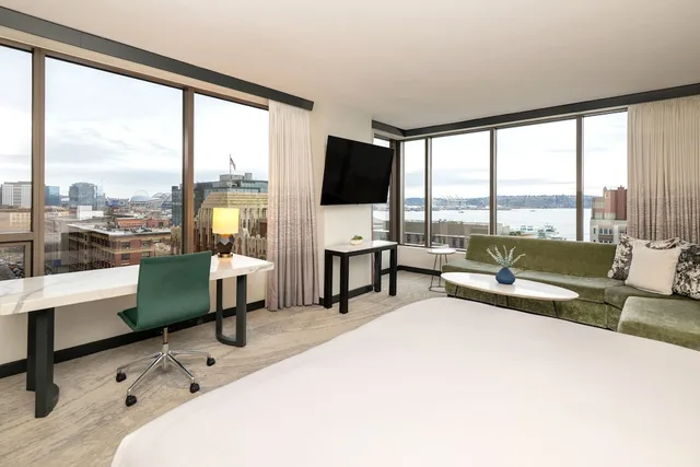 Room, King Bed, Water View, Corner، Hotel 1000 Seattle 3/7