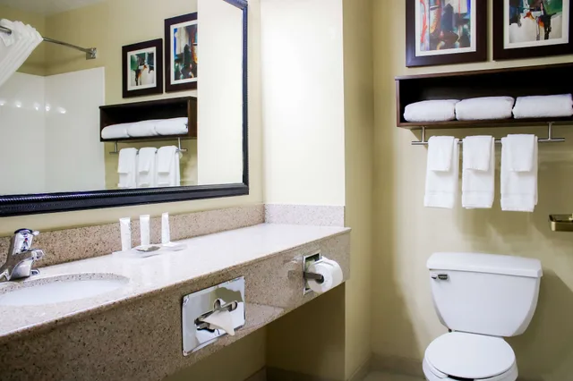 غرفة بسريرين كوين لذوي الإعاقة، Country Inn Suites By Radisson Richmond West At I 64 Va 3/4