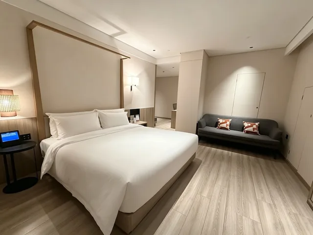 Superior, Single, Queen Bed, SSAW Hotel Shenzhen Qianhai Nantou Ancient Town 1/5