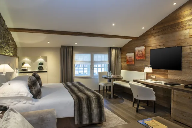 جناح جونيور بسرير كينج، Hotel Les Armures 1/5