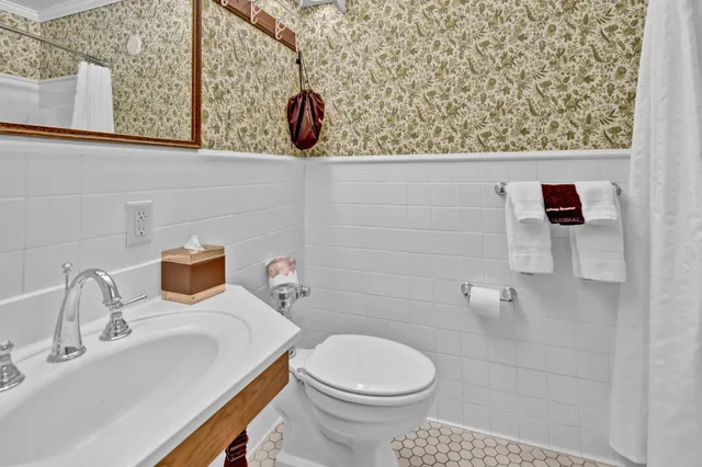 Premium, 2 Queen Beds, Riverside، St. James Hotel 2/2