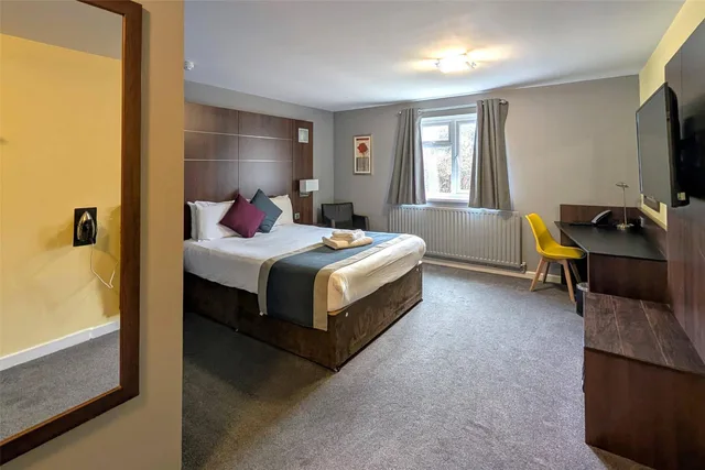 Upgrade, King Bed، Quality Hotel Coventry 3/4