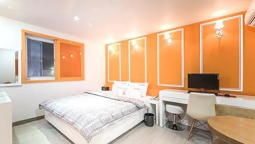 غرفة ديلوكس بسرير كوين، Hotel June Haeundae 1/4