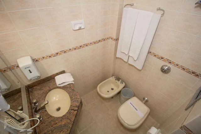 غرفة قياسية ثلاثية، Trevi Hotel & Business 4/5