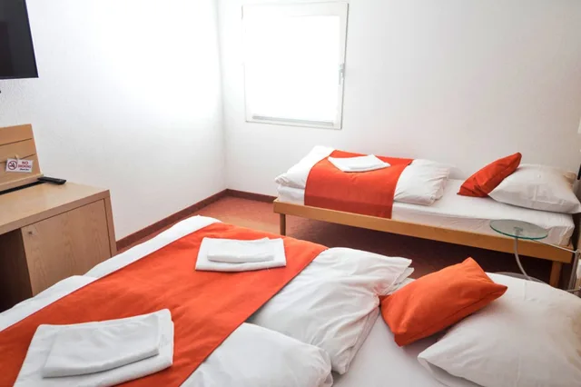 Standard, Twin Beds, Motel Deny 5/10