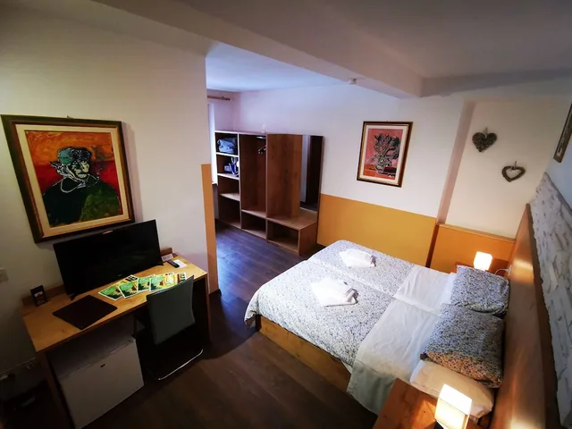 غرفة اقتصادية مفردة بسرير مزدوج، Hotel Tarvisio 5/10