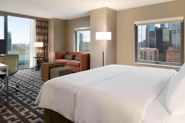 جناح استوديو بسرير كينج مع أريكة لذوي الإعاقة، Homewood Suites by Hilton Chicago West Loop Fulton Market Area 2/3