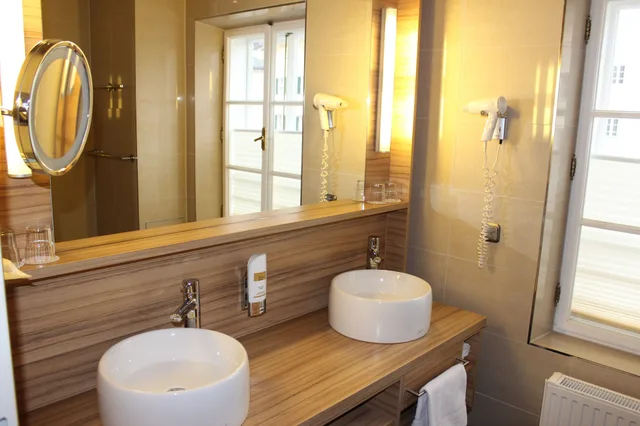 جناح بسريرين مزدوجين، Leonardo Boutique Hotel Salzburg Gablerbrau 6/10