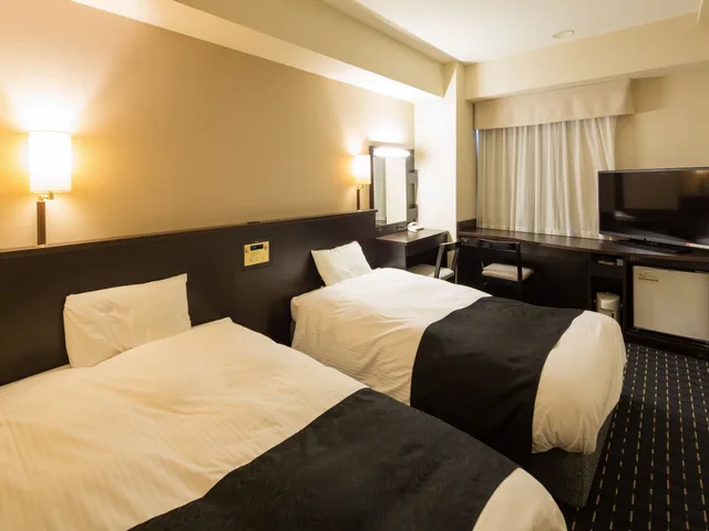 Room, Twin Beds, Main Building, Smoking, Apa Villa Hotel Tsubamesanjo-Ekimae 3/7