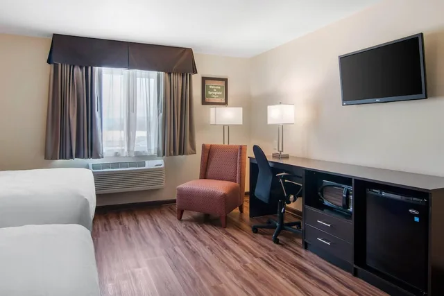 غرفة بسريرين كوين لذوي الإعاقة، Econo Lodge Inn & Suites Springfield Main Street 6/10