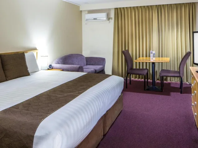 غرفة بريميوم بسرير كوين، Hospitality Inn Geraldton SureStay Collection by Best Western 1/1