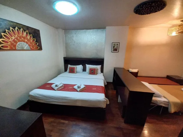 غرفة عائلية، Noble Place 6/10