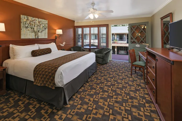 غرفة بسرير كينج، Brisas Del Mar Inn At The Beach 3/6