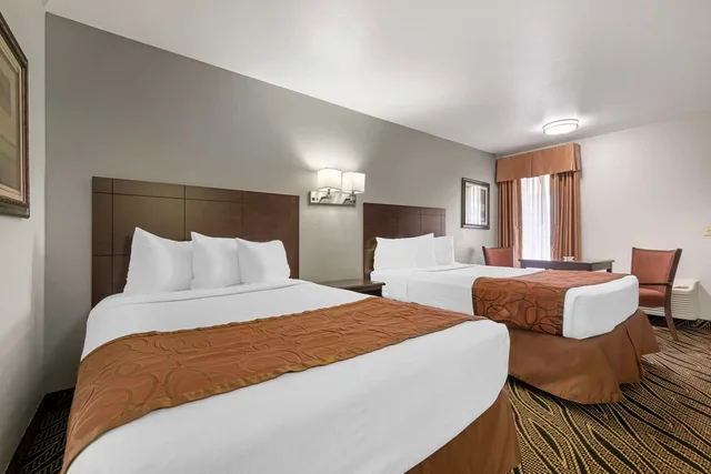 غرفة بسريرين مزدوجين للمدخنين، Best Western Red Carpet Inn 1/4
