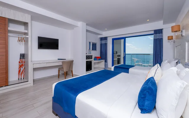 Deluxe Family Room SeaView with Balcony-Transfer Included, Kaani Palm Beach 4/9