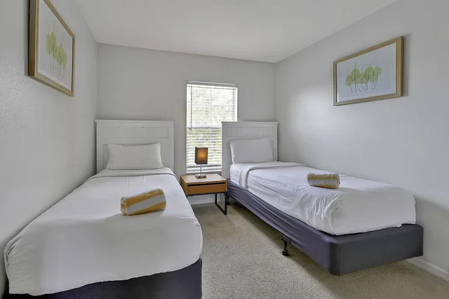2 Bedrooms, Town House, King and Twin Beds, Sofa, Hot Tub، Encantada Resort Vacation Townhomes by IDILIQ 7/10