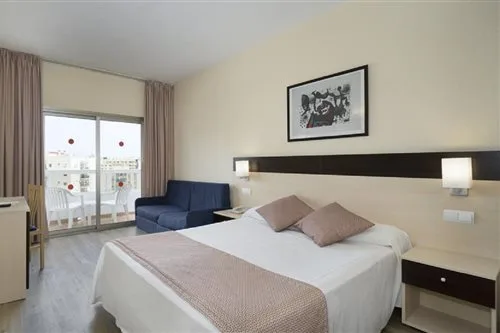 غرفة ثلاثية بشرفة، Marconfort Griego Hotel Ex Griego Mar 1/2