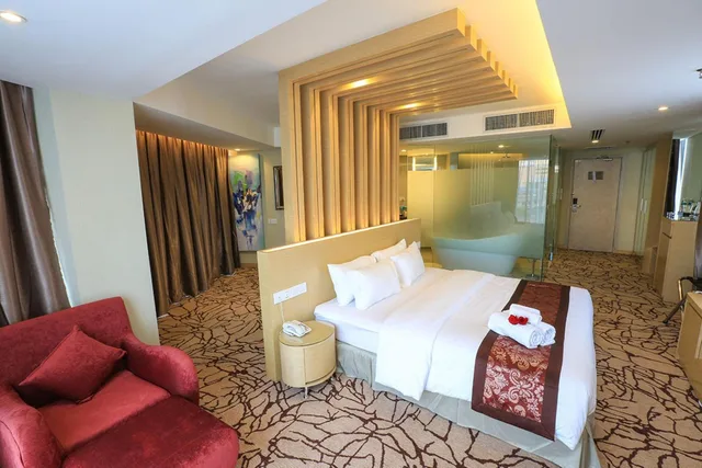 جناح بريميير، Eco Tree Hotel 2/7