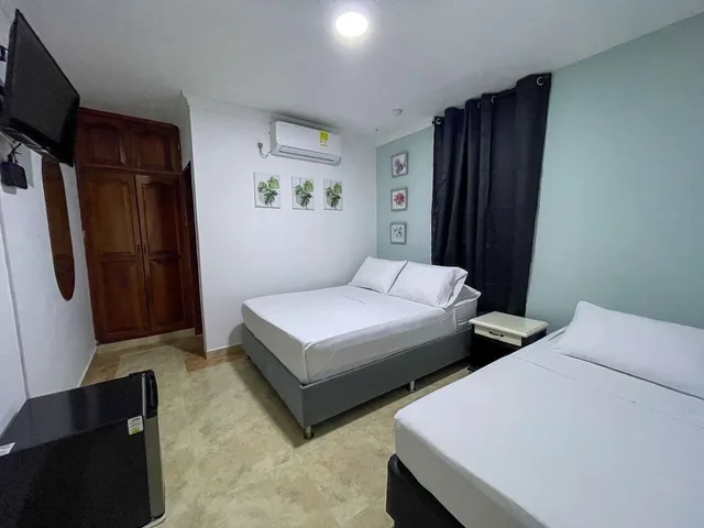 Family, 1 Single and 2 Double Beds، Marie Real 9/10