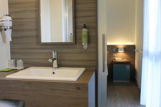 غرفة قياسية بسرير كوين، HOTEL LES MOUETTES 2/4