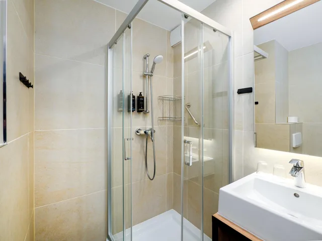 شقة ديلوكس بسرير مزدوج مع أريكة، Hotel Mercure Czestochowa Centrum 5/7
