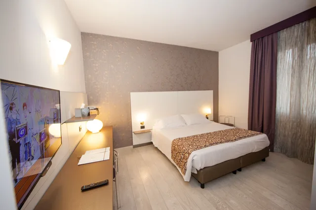 غرفة كلاسيكية بسريرين منفصلين، Hotel Re Enzo 7/10