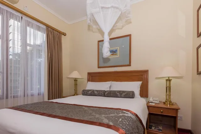 جناح، SUNBIRD MZUZU 1/4