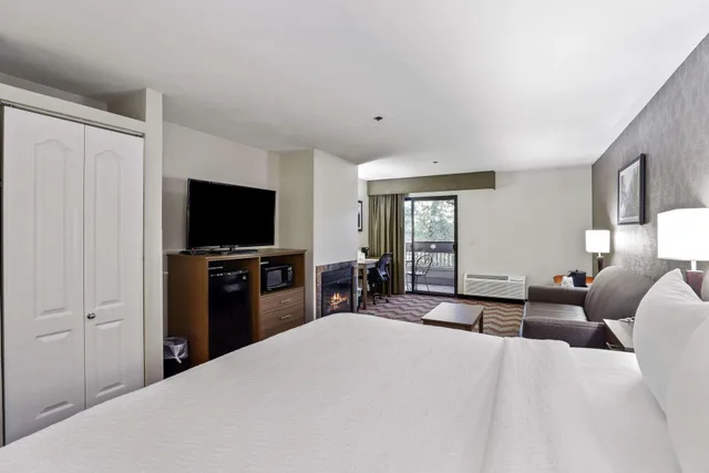 جناح بإطلالة، Best Western Plus Sonora Oaks Hotel & Conference Center 1/5