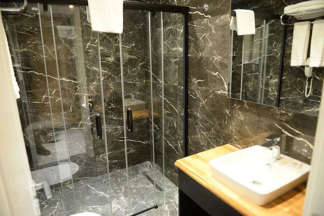 دوبلكس عائلي بسريرين منفصلين وسريرين كينج بـ3 غرف نوم، SAPANCA ALFA SUITES & SPA 5/5