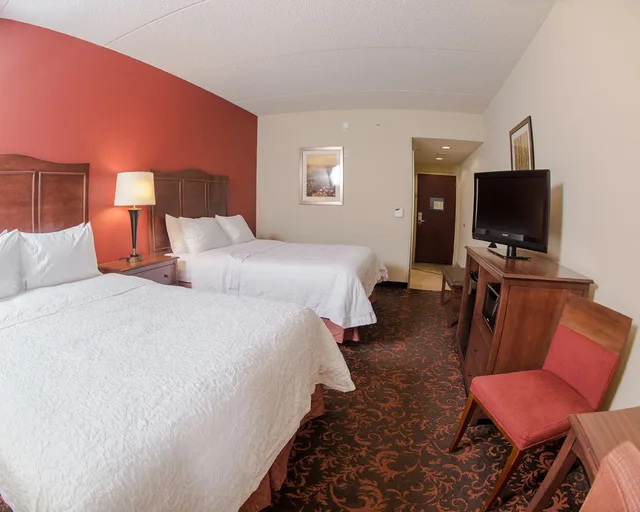 غرفة بسريرين كوين لذوي الإعاقة، Hampton Inn And Suites Woodstock 2/8