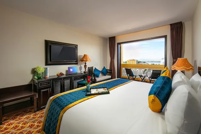 Premium, Queen Bed, River View, Balcony, Hoi An River green Boutique Hotel 2/3