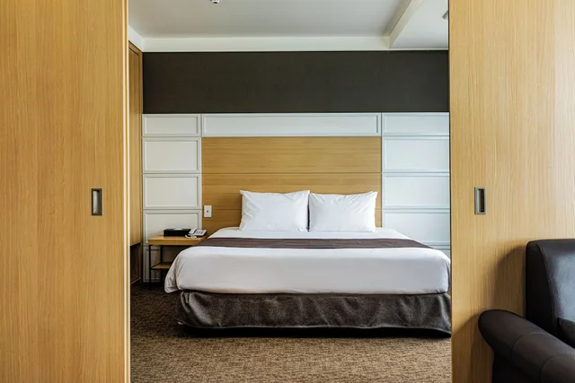 Suite, King Bed, Ocean View, Parlor، Eastern Hotel Jeju 2/4
